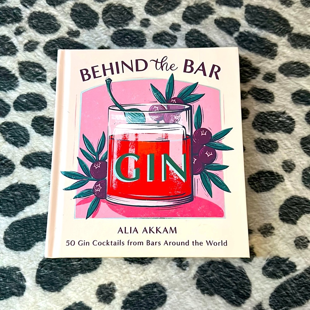 Anthropologie Behind the Bar Gin Cocktails Recipe Book